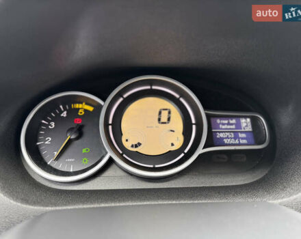 Черный Рено Меган, объемом двигателя 1.5 л и пробегом 240 тыс. км за 6500 $, фото 27 на Automoto.ua