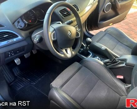 Черный Рено Меган, объемом двигателя 1.9 л и пробегом 260 тыс. км за 7800 $, фото 5 на Automoto.ua