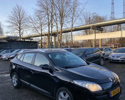 Черный Рено Меган, объемом двигателя 1.5 л и пробегом 210 тыс. км за 7100 $, фото 2 на Automoto.ua