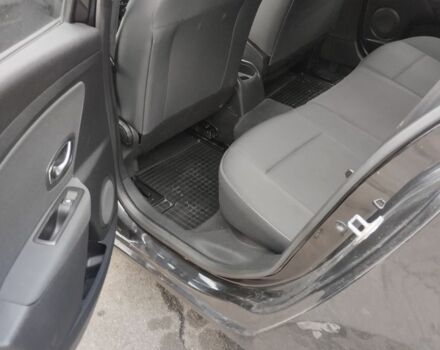 Черный Рено Меган, объемом двигателя 0 л и пробегом 235 тыс. км за 7300 $, фото 4 на Automoto.ua