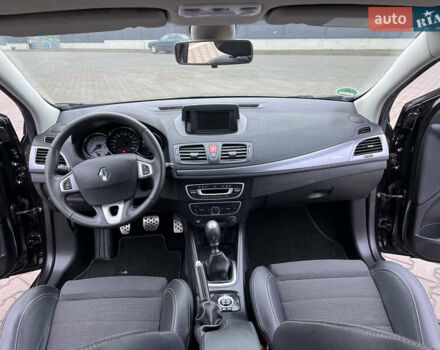 Черный Рено Меган, объемом двигателя 1.4 л и пробегом 170 тыс. км за 6900 $, фото 57 на Automoto.ua