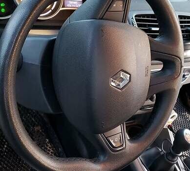 Черный Рено Меган, объемом двигателя 1.5 л и пробегом 249 тыс. км за 5700 $, фото 1 на Automoto.ua