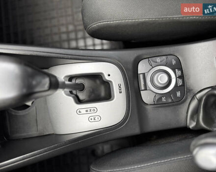 Черный Рено Меган, объемом двигателя 1.5 л и пробегом 240 тыс. км за 6500 $, фото 25 на Automoto.ua