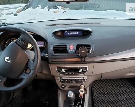 Черный Рено Меган, объемом двигателя 1.5 л и пробегом 249 тыс. км за 5700 $, фото 3 на Automoto.ua