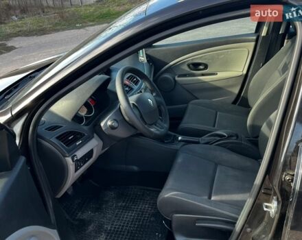 Черный Рено Меган, объемом двигателя 1.6 л и пробегом 206 тыс. км за 6700 $, фото 5 на Automoto.ua