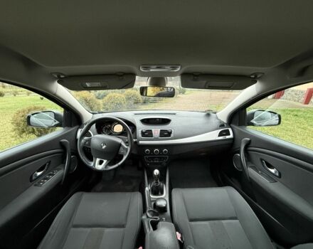 Черный Рено Меган, объемом двигателя 1.4 л и пробегом 185 тыс. км за 5999 $, фото 21 на Automoto.ua