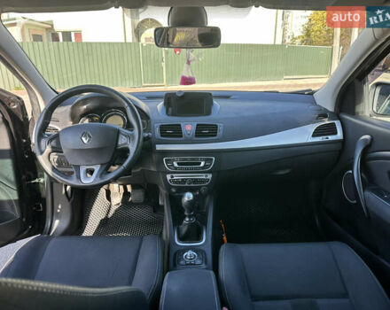 Чорний Рено Меган, об'ємом двигуна 1.46 л та пробігом 243 тис. км за 7600 $, фото 8 на Automoto.ua