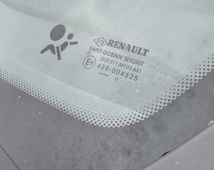 Черный Рено Меган, объемом двигателя 1.6 л и пробегом 186 тыс. км за 7600 $, фото 20 на Automoto.ua