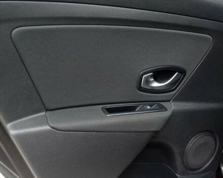 Рено Меган 2010 в Луцке на Automoto.ua Черный Рено Меган, объемом двигателя 1.6 л и пробегом 198 тыс. км за 6100 $, фото 50 на Automoto.ua