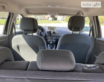 Черный Рено Меган, объемом двигателя 1.5 л и пробегом 266 тыс. км за 7000 $, фото 6 на Automoto.ua