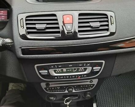 Черный Рено Меган, объемом двигателя 1.46 л и пробегом 249 тыс. км за 7650 $, фото 87 на Automoto.ua