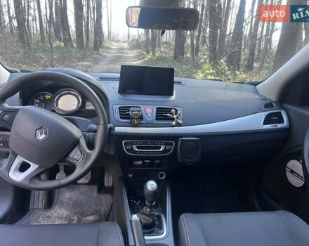 Чорний Рено Меган, об'ємом двигуна 1.46 л та пробігом 220 тис. км за 7300 $, фото 7 на Automoto.ua