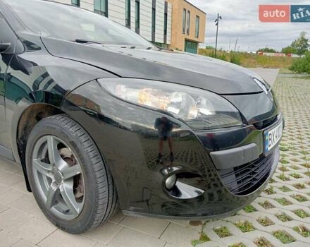 Черный Рено Меган, объемом двигателя 1.46 л и пробегом 198 тыс. км за 6600 $, фото 13 на Automoto.ua