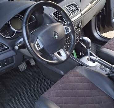 Чорний Рено Меган, об'ємом двигуна 1.46 л та пробігом 321 тис. км за 6999 $, фото 21 на Automoto.ua