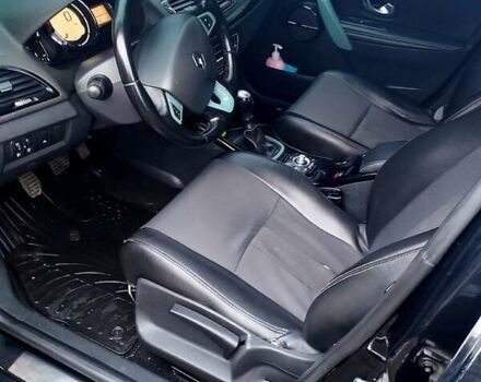 Черный Рено Меган, объемом двигателя 1.5 л и пробегом 236 тыс. км за 6600 $, фото 5 на Automoto.ua