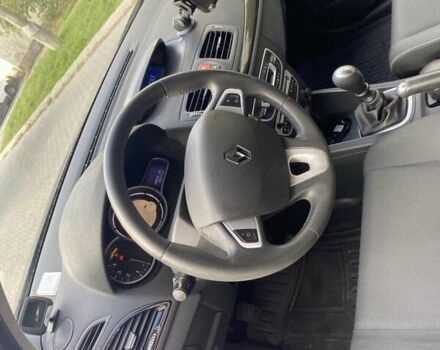 Рено Меган 2011 у Івано-Франківську на Automoto.ua Чорний Рено Меган, об'ємом двигуна 1.46 л та пробігом 289 тис. км за 6500 $, фото 3 на Automoto.ua