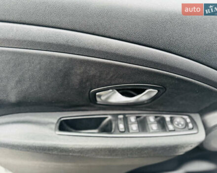 Чорний Рено Меган, об'ємом двигуна 1.6 л та пробігом 149 тис. км за 6999 $, фото 44 на Automoto.ua