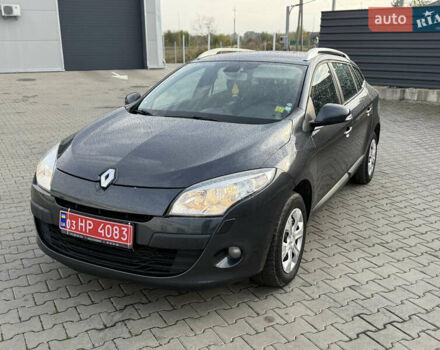 Рено Меган 2011 у Нововолинськ на Automoto.ua Чорний Рено Меган, об'ємом двигуна 1.46 л та пробігом 229 тис. км за 6500 $, фото 4 на Automoto.ua