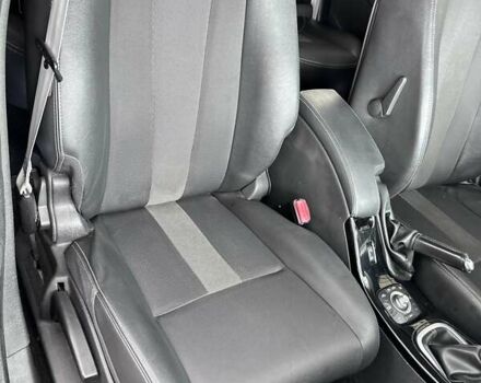 Черный Рено Меган, объемом двигателя 1.4 л и пробегом 306 тыс. км за 7000 $, фото 18 на Automoto.ua