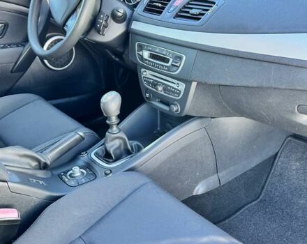 Чорний Рено Меган, об'ємом двигуна 1.6 л та пробігом 213 тис. км за 7500 $, фото 33 на Automoto.ua