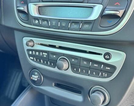 Чорний Рено Меган, об'ємом двигуна 1.6 л та пробігом 213 тис. км за 7500 $, фото 35 на Automoto.ua