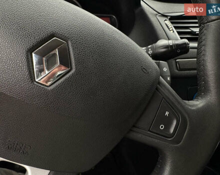 Черный Рено Меган, объемом двигателя 1.6 л и пробегом 285 тыс. км за 7300 $, фото 23 на Automoto.ua