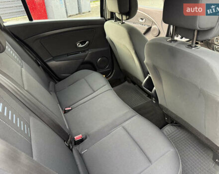 Рено Меган 2011 у Нововолинськ на Automoto.ua Чорний Рено Меган, об'ємом двигуна 1.46 л та пробігом 229 тис. км за 6500 $, фото 24 на Automoto.ua