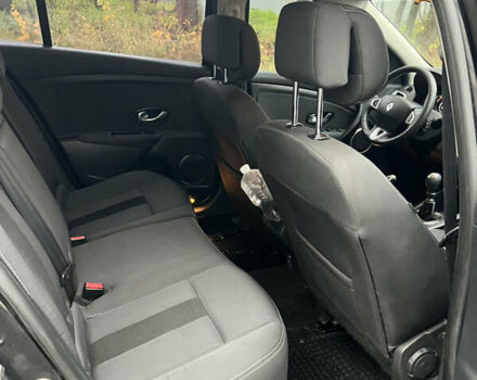 Черный Рено Меган, объемом двигателя 1.46 л и пробегом 282 тыс. км за 6400 $, фото 24 на Automoto.ua