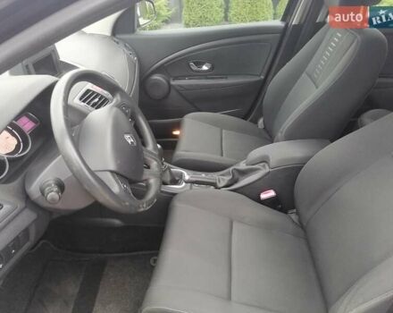 Чорний Рено Меган, об'ємом двигуна 1.6 л та пробігом 218 тис. км за 6950 $, фото 9 на Automoto.ua