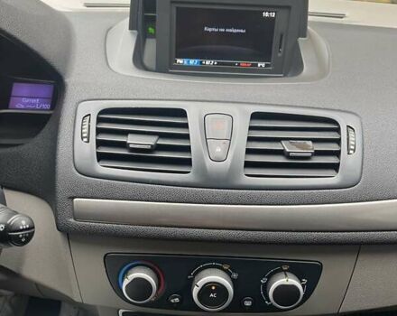 Чорний Рено Меган, об'ємом двигуна 1.6 л та пробігом 146 тис. км за 8200 $, фото 10 на Automoto.ua