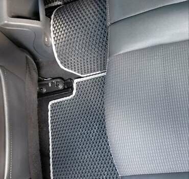 Черный Рено Меган, объемом двигателя 2 л и пробегом 223 тыс. км за 8900 $, фото 40 на Automoto.ua