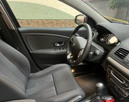 Чорний Рено Меган, об'ємом двигуна 1.9 л та пробігом 240 тис. км за 7200 $, фото 4 на Automoto.ua