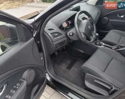Чорний Рено Меган, об'ємом двигуна 1.6 л та пробігом 218 тис. км за 6950 $, фото 8 на Automoto.ua
