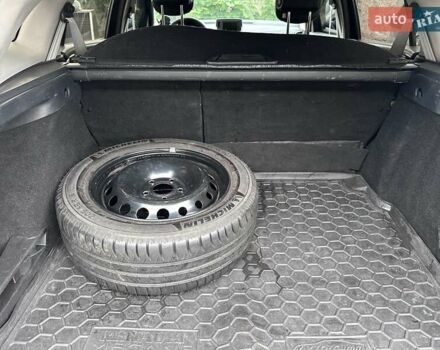 Черный Рено Меган, объемом двигателя 1.4 л и пробегом 306 тыс. км за 7000 $, фото 21 на Automoto.ua