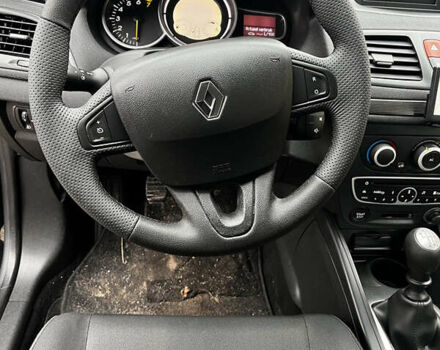 Черный Рено Меган, объемом двигателя 1.6 л и пробегом 219 тыс. км за 7450 $, фото 34 на Automoto.ua