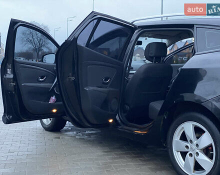 Черный Рено Меган, объемом двигателя 1.46 л и пробегом 282 тыс. км за 6200 $, фото 11 на Automoto.ua