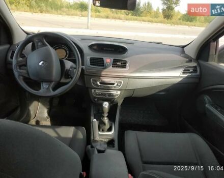 Чорний Рено Меган, об'ємом двигуна 1.4 л та пробігом 193 тис. км за 6300 $, фото 38 на Automoto.ua
