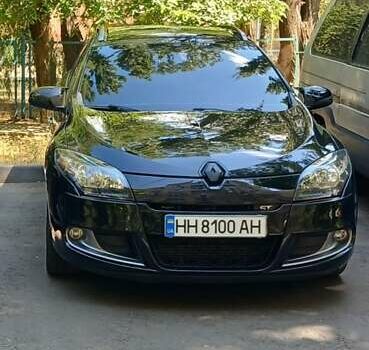 Черный Рено Меган, объемом двигателя 2 л и пробегом 223 тыс. км за 8900 $, фото 1 на Automoto.ua