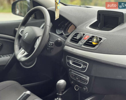 Черный Рено Меган, объемом двигателя 1.46 л и пробегом 267 тыс. км за 7200 $, фото 27 на Automoto.ua
