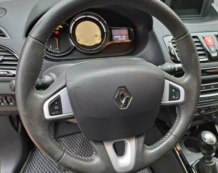 Черный Рено Меган, объемом двигателя 1.46 л и пробегом 249 тыс. км за 7650 $, фото 74 на Automoto.ua