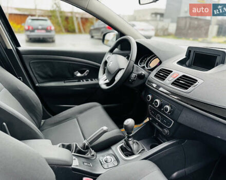 Чорний Рено Меган, об'ємом двигуна 1.6 л та пробігом 149 тис. км за 7200 $, фото 40 на Automoto.ua