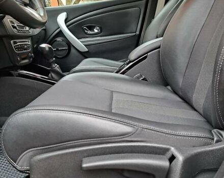 Черный Рено Меган, объемом двигателя 1.46 л и пробегом 249 тыс. км за 7650 $, фото 72 на Automoto.ua