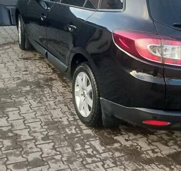 Черный Рено Меган, объемом двигателя 1.5 л и пробегом 202 тыс. км за 7700 $, фото 3 на Automoto.ua