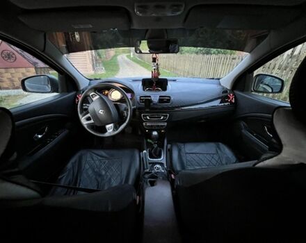 Черный Рено Меган, объемом двигателя 1.5 л и пробегом 296 тыс. км за 5800 $, фото 6 на Automoto.ua