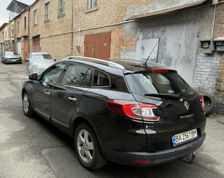Рено Меган 2011 в Киеве на Automoto.ua Черный Рено Меган, объемом двигателя 1.46 л и пробегом 299 тыс. км за 6850 $, фото 12 на Automoto.ua