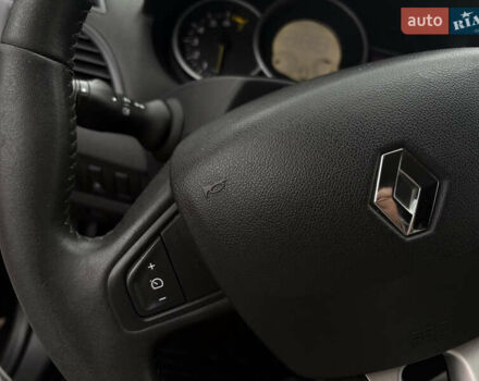 Черный Рено Меган, объемом двигателя 1.6 л и пробегом 285 тыс. км за 7300 $, фото 22 на Automoto.ua