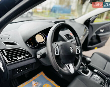 Чорний Рено Меган, об'ємом двигуна 1.6 л та пробігом 149 тис. км за 7200 $, фото 43 на Automoto.ua