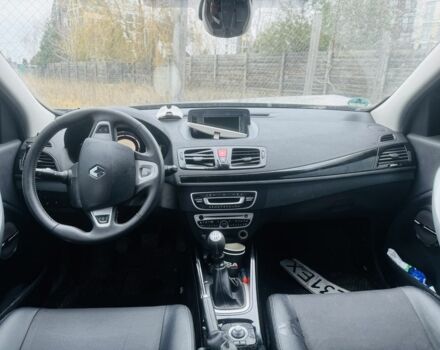 Черный Рено Меган, объемом двигателя 1.9 л и пробегом 260 тыс. км за 3800 $, фото 7 на Automoto.ua