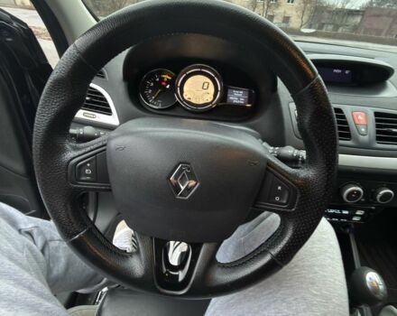 Черный Рено Меган, объемом двигателя 1.5 л и пробегом 340 тыс. км за 6500 $, фото 13 на Automoto.ua