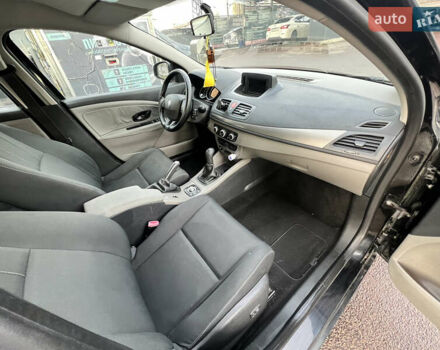 Чорний Рено Меган, об'ємом двигуна 1.6 л та пробігом 219 тис. км за 6800 $, фото 9 на Automoto.ua